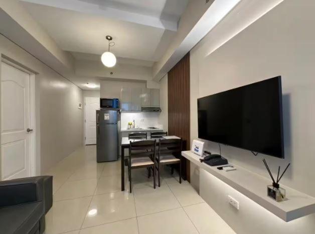 Amora Suites At The Beacon Makati Manila Kültér fotó
